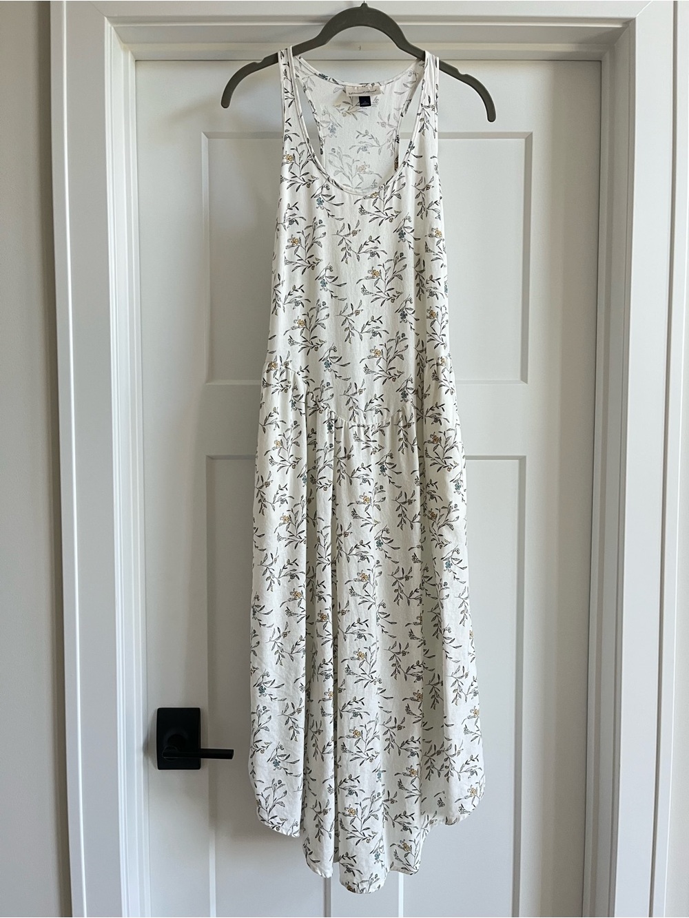 Universal Thread Racerback Linen Dress